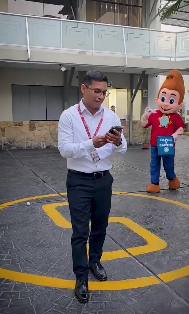 Momento especial del cumpleaños de Emilio